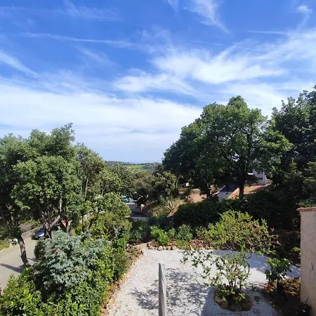 Superbe Maison 3 Chambres, Climatisee, A 1km De La - Fr-1-726-1 *